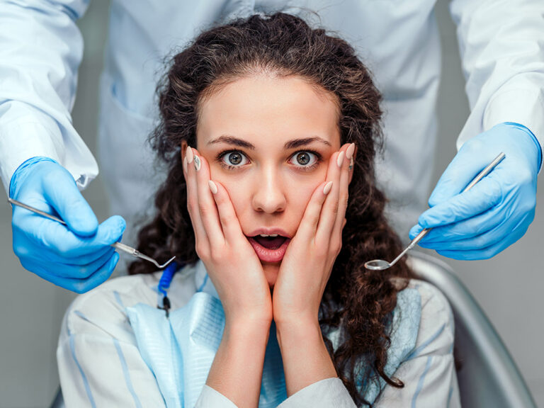 Angstpatientin in der Zahnarztpraxis Wäller Mundwerk